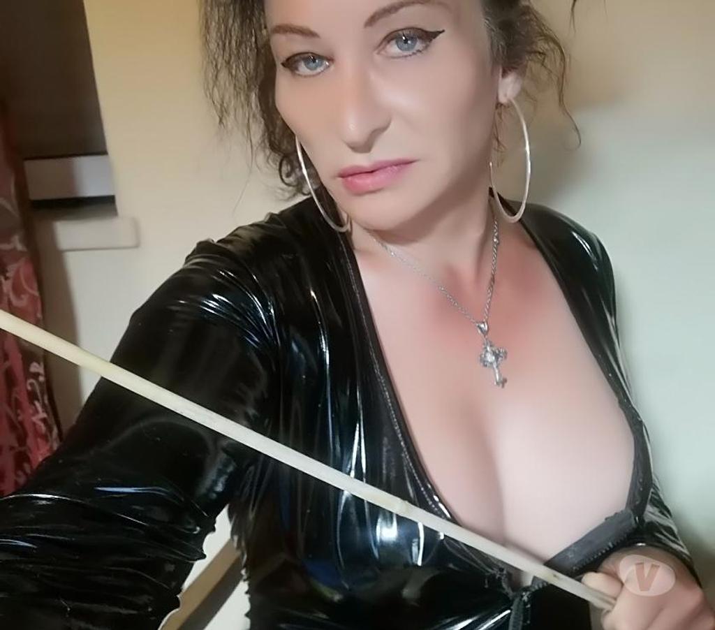 Trans Escorts Hampshire Portsmouth - Photos for Maturetsceline ,Busty mature ENGLISH Hung Trans