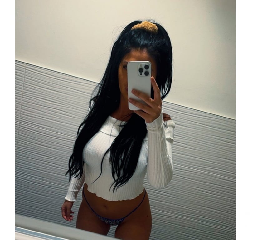 Escorts Belfast Belfast City Centre (South) - Belfast - Photos for Double D massage therapist