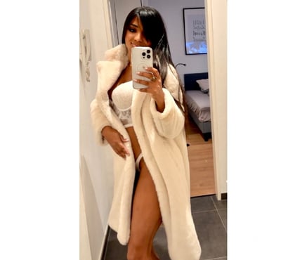 Escort Coventry City Centre Coventry - Photos for Sarah 🇧🇷 Brazilian Party Girl 🥳