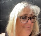 Busty milf looking for friends