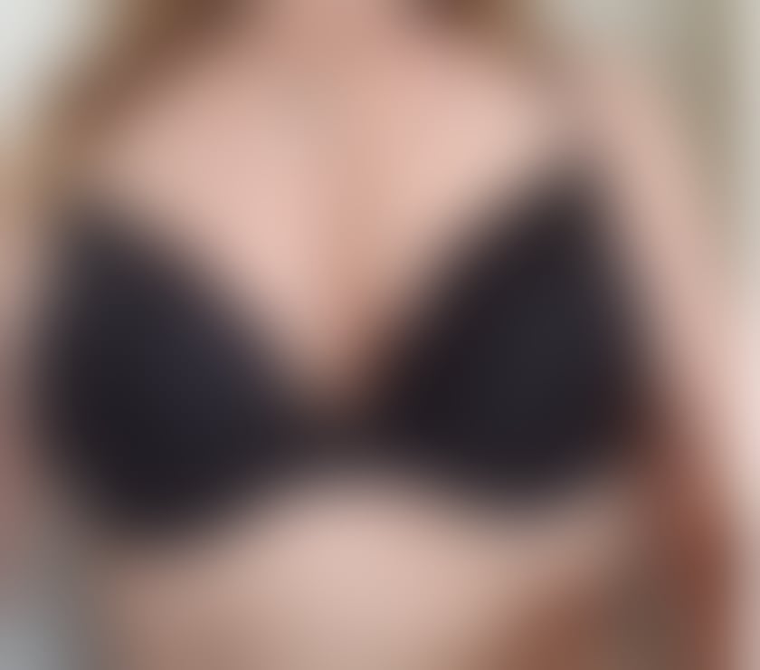 Escorts Lancashire Burnley - Photos for very mature lady