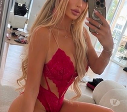  Escorts Woking Town Centre Woking - Photos for New in town🥳real 100%💋party girls 💋