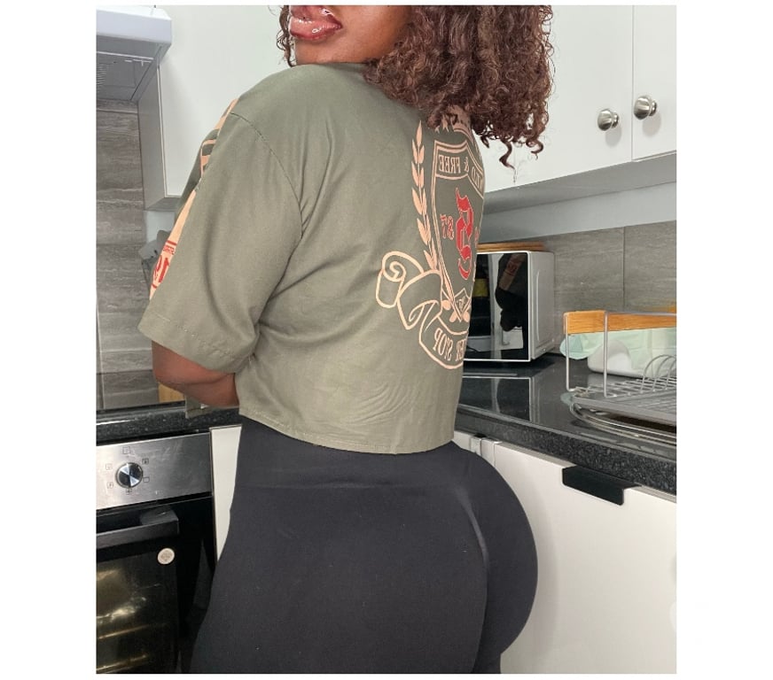 Escorts North West London Burnt Oak - North West London - Photos for Edgware - Curvy Ebony BRITISH Dominican Babe 100% REAL PICS