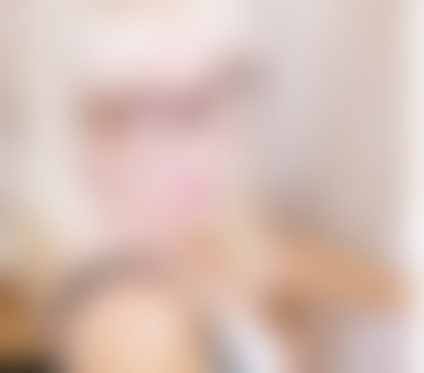 Photos for 🟢BRITISH 45YR OLD MS SMITH ONLINE READ ADD- WHATSAPP🟢