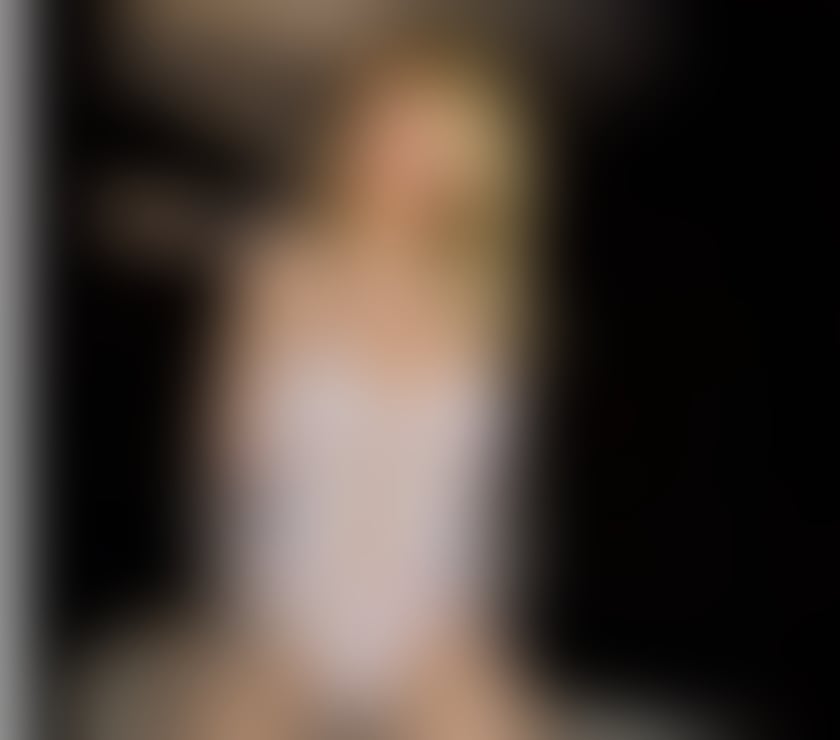 Escorts South West London South Wimbledon - South West London - Photos for FULL SERVICES 💛WIMBLEDON 💚 NEW PARTY GIRL