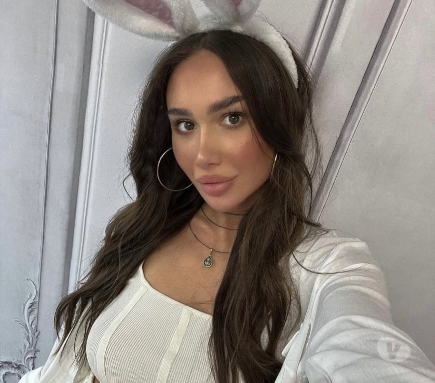 Escorts South West London South Wimbledon - South West London - Photos for Veronika FULL SERVICES 💛WIMBLEDON 💚