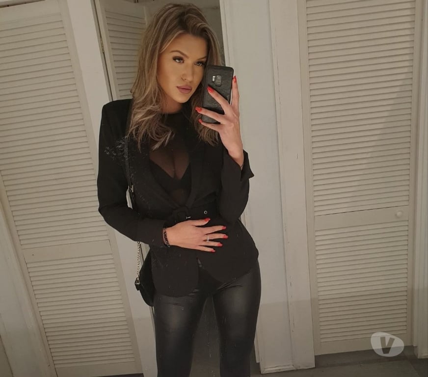 Escorts South West London South Wimbledon - South West London - Photos for Surprises that will brighten your day. WIMBLEDON ❤️