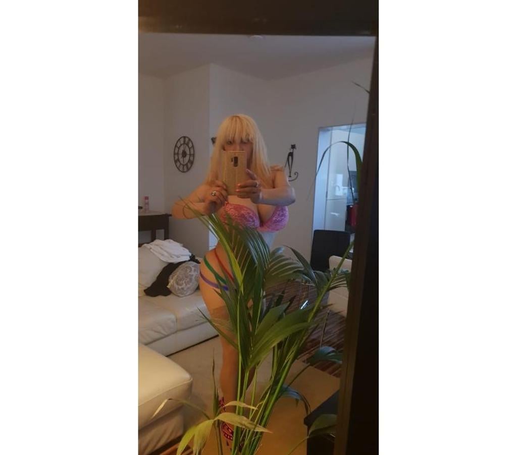Trans Escorts East London Havering - Photos for blonde bombshell Argentina ☎️ TS Lorena💖