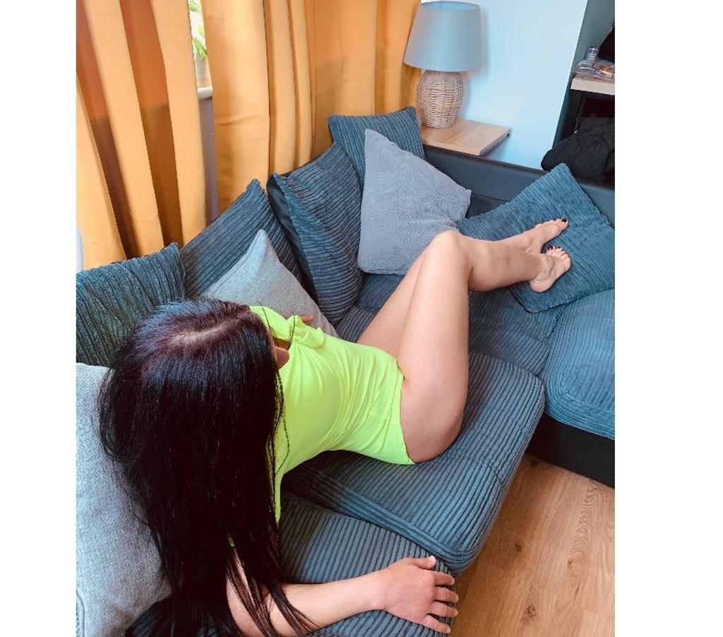 Escorts Wiltshire Swindon - Photos for Relaxing escape with a friendly girl.