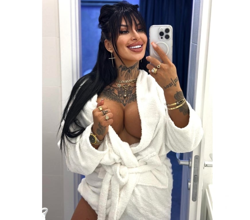 Escorts South West London Kingston upon Thames - Photos for ROXY BACK IN TOWN !
