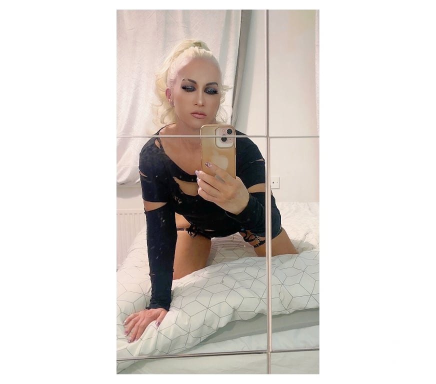 Escorts Lincolnshire Lincoln - Photos for Stunning Olivia, Lincoln’s Finest Escort