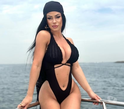 Escorts Chelmsford City Centre Chelmsford - Photos for HOT GIRL 🔥 PARTY GIRL 🍾 BRUNETTE 🖤OUTCALL