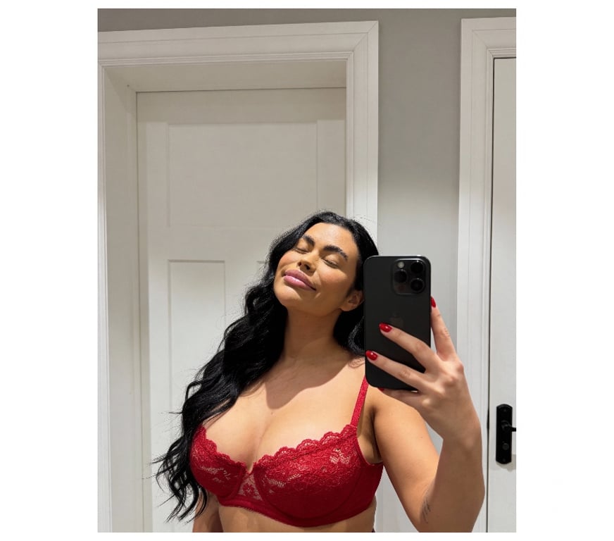 Escorts South West London South Kensington - South West London - Photos for ARABIC BELLA BRAZZERS