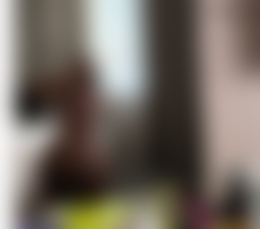 Escorts West London Hillingdon - Photos for young,curvy and elegant babe for your pleasure
