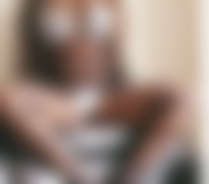 Escorts Davenport Park Stockport - Photos for New girl in town, ready to mingle.