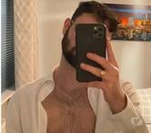 Handsome, Discreet Versatile Guy