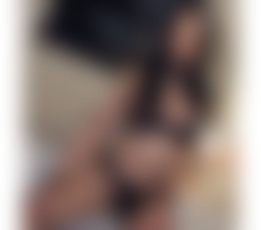 Escorts South Yorkshire Barnsley - Photos for Sexy Sara ts now in Bransley town 👙💋