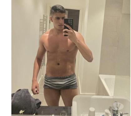 Gay Escorts Kensington and Chelsea Central London - Photos for ALYSON YOUNG 20 IDADE TOP