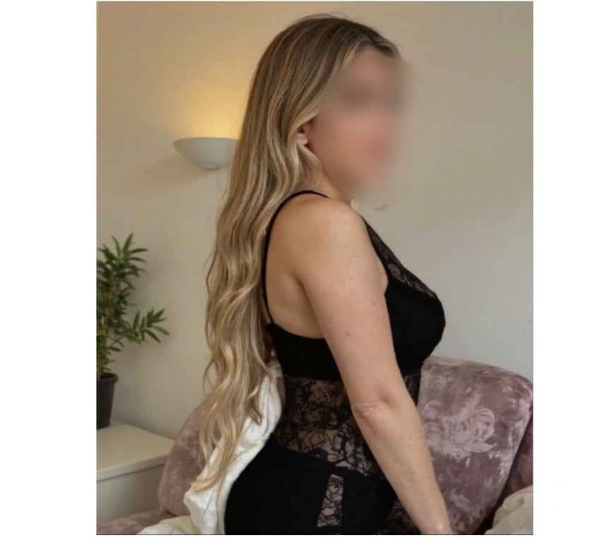 Escorts Greater Manchester Stockport - Photos for NEW ENGLISH Busty Glamour Blonde | GFE