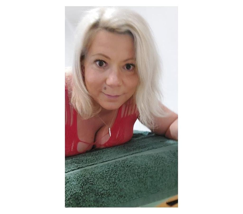 Escorts Essex Basildon - Photos for SENSUAL MASSAGE BY REBECCA NURU ESO LINGAM B2B TIE& TEASE