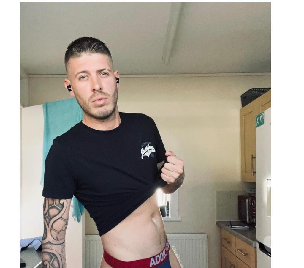 Gay massage Essex Colchester - Photos for fit and tall gay escort