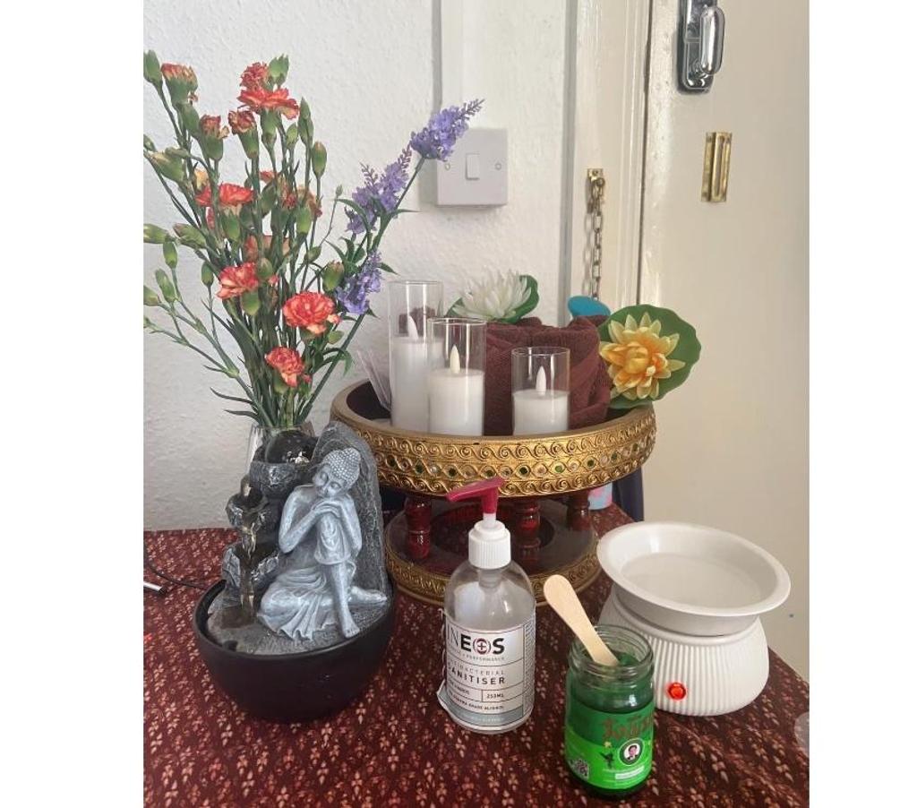 Escorts Lincolnshire North Lincolnshire - Photos for Meena Thai massage, Full body relaxing massage in DN18
