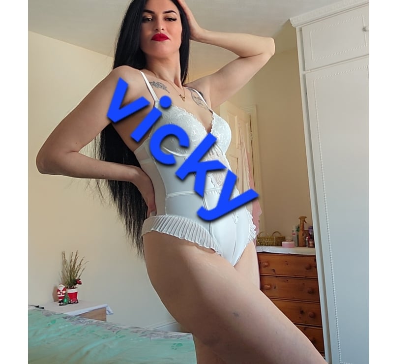  Escorts Braunstone Leicester - Photos for HEY LOVE, I,am VICKY start 9am