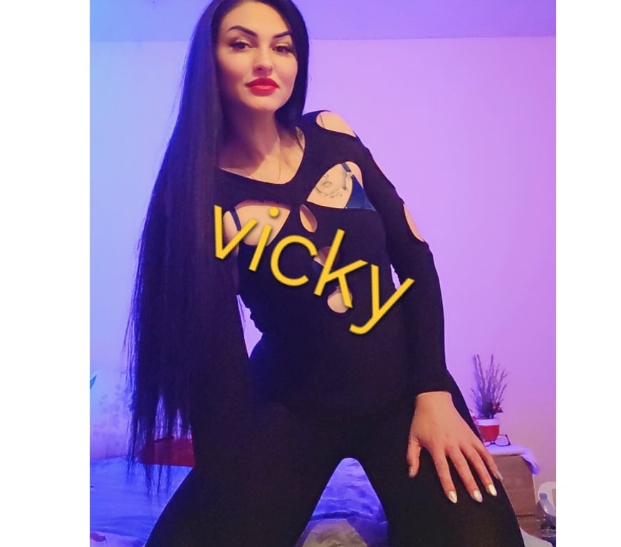 Escorts Leicestershire Leicester - Photos for HEY LOVE, I,am VICKY start 9am