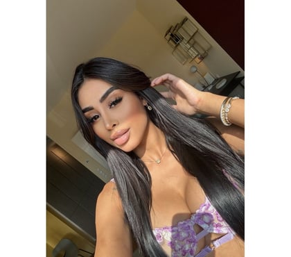 Escorts Heathrow Hillingdon - Photos for VICKY💚💛 HOT PARTY GIRL 🎉💯
