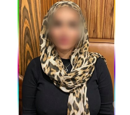 Photos for Mixed 🇧🇩+🇵🇰Desi BBW hijabi 🫦SARAH