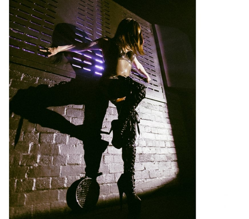 Adult Entertainment East London Canary Wharf - East London - Photos for British Trans Femdom - Humiliation Phone Sessions