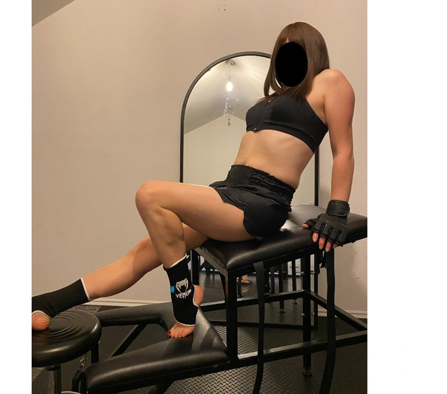 Adult Entertainment East London Canary Wharf - East London - Photos for British Trans Femdom - Humiliation Phone Sessions