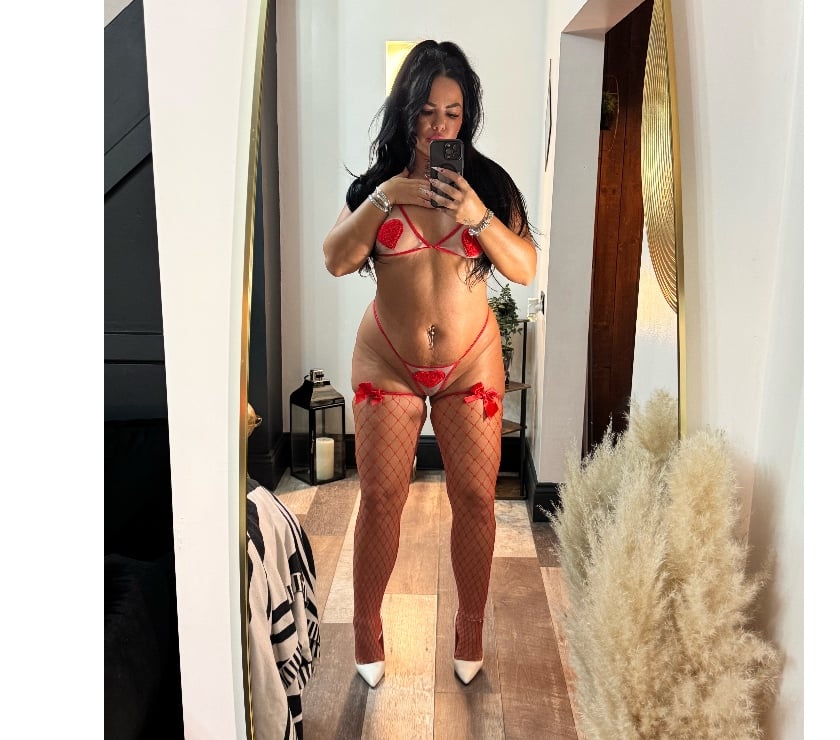 Escorts Leeds City Centre Leeds - Photos for 😈NAUGHTY EX STRIPPER😈 WITH A JUICY ASS🍑