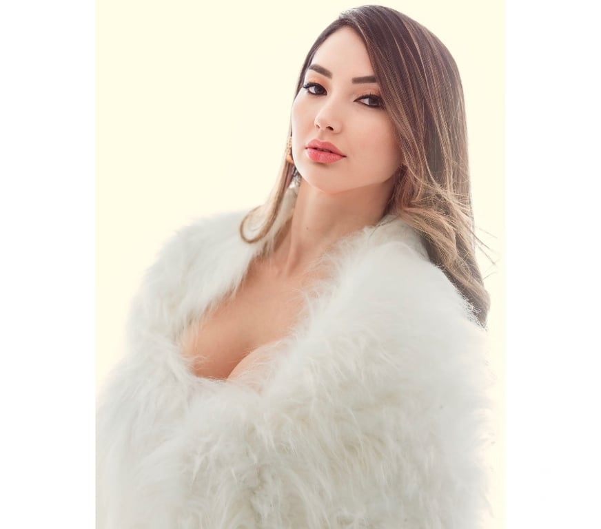 Escorts West London West Kensington - West London - Photos for Iris–The exotic girlfriend London has been waiting for!