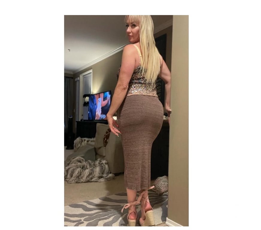 Adult Entertainment South East London Bromley Common - South East London - Photos for Busty Bored MILF 💦 pic and vids packages ❤️