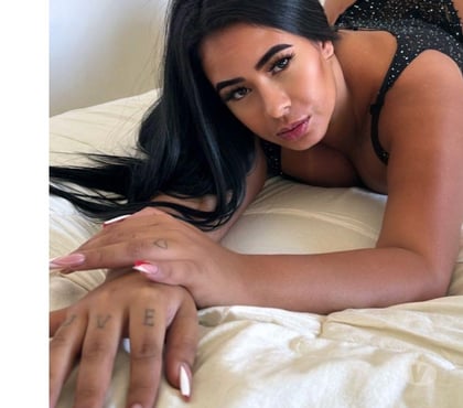 Photos for Mel STUNNING BRAZILIAN ⚜️IN DOLLIS HILL NW2