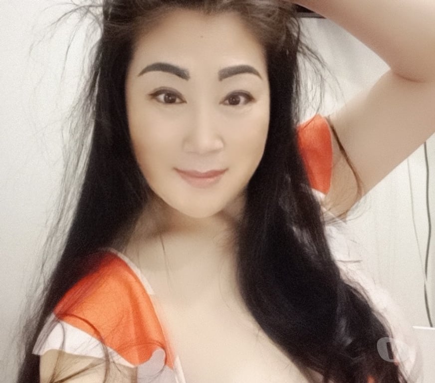 Escorts South East London Croydon - Photos for I am a beautiful Asian girl. im senior massage technican