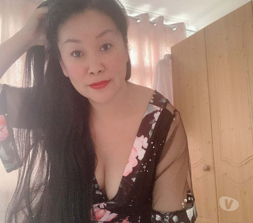 Escorts South East London Croydon - Photos for I am a beautiful Asian girl. im senior massage technican