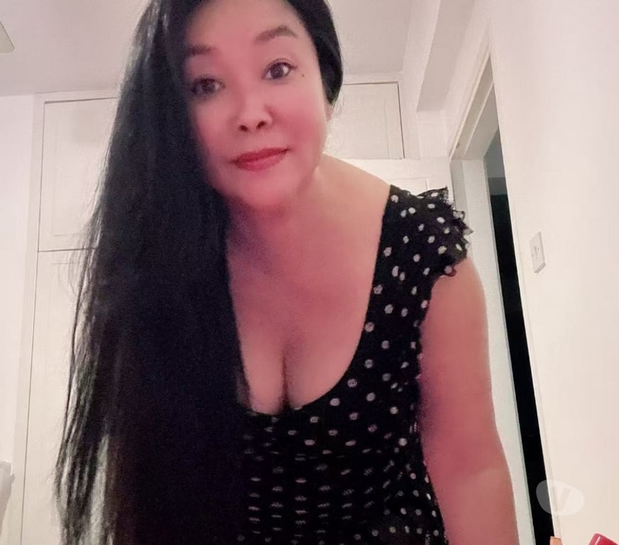 Escorts South East London Croydon - Photos for I am a beautiful Asian girl. im senior massage technican