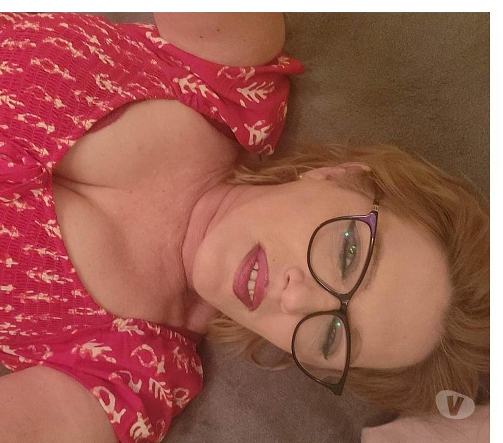 Escorts Surrey Surrey Heath - Photos for Woking, Knaphill, Bagshot, Chiristine Milf. GFE and OWO.