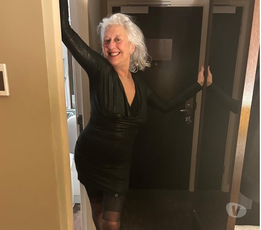 Escorts Leicestershire Leicester - Photos for Louise1955 Mature Escort