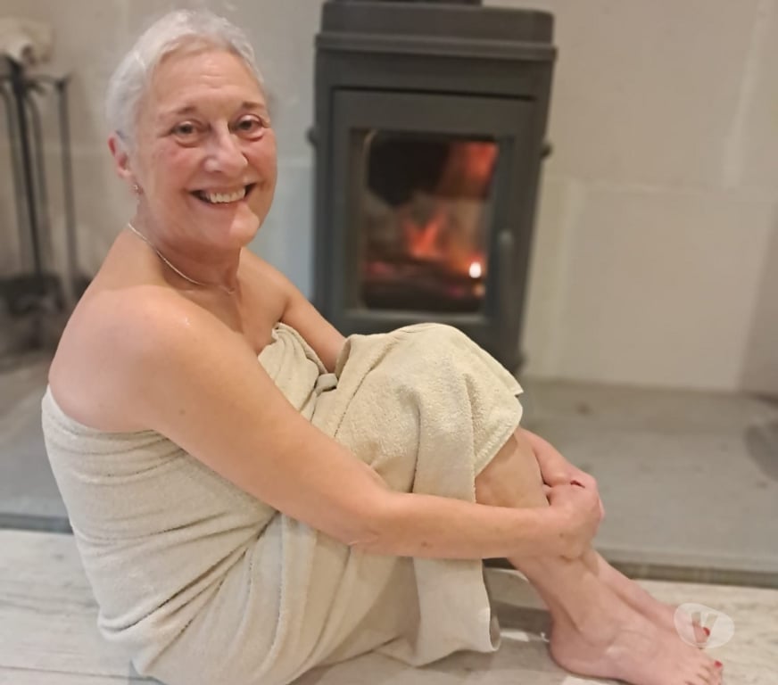 Escorts Leicestershire Leicester - Photos for Louise1955 Mature Escort