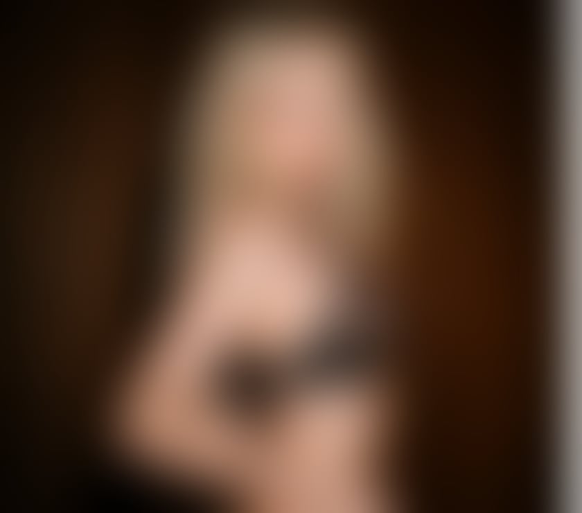 Escorts South West London Colliers Wood Station - South West London - Photos for Aynoua💋 new girl in your area Ready to meet you 💋