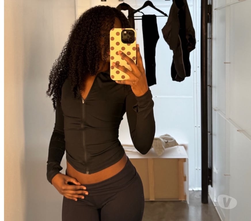 Escorts West Yorkshire Leeds - Photos for Ebony- pretty looking chocolate lady