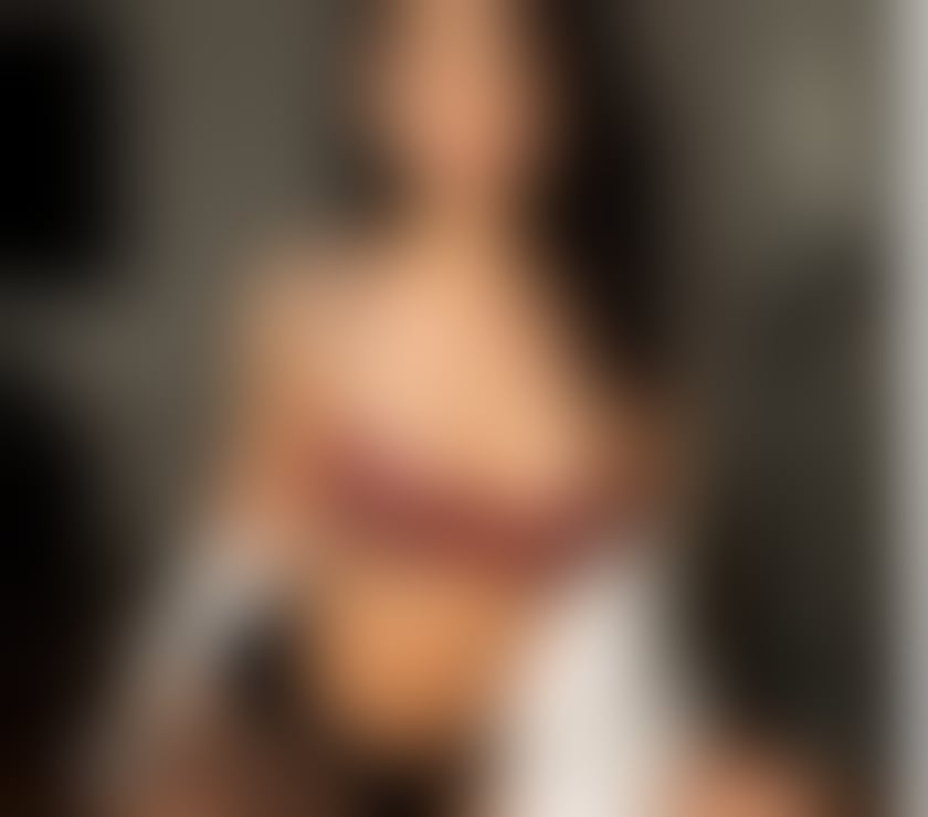 Escorts and Massages Milton Keynes City Centre Milton Keynes - Photos for NEW💙PARTY GIRL🥳CALL ME📞VICKY