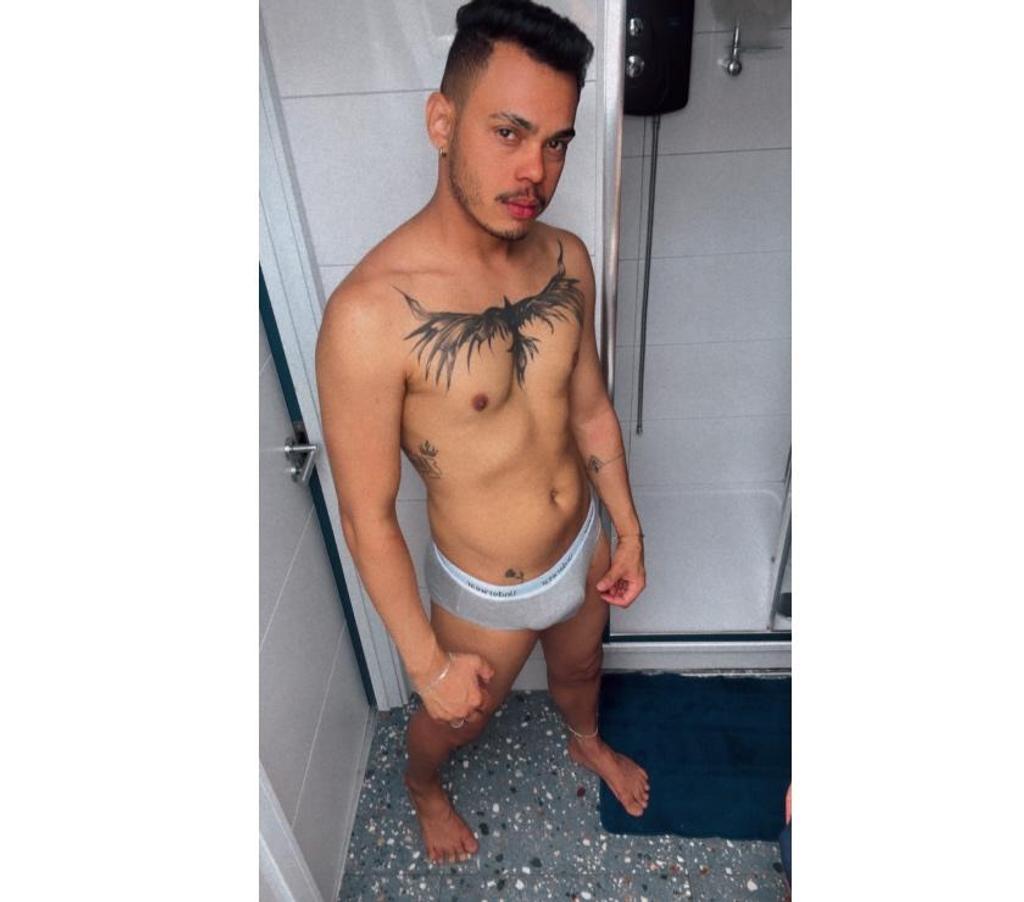  Gay massage North London Enfield - Photos for Two Young man in town