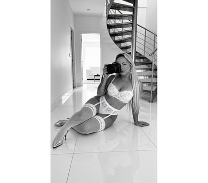  Escorts & Erotic Massage Hounslow Central Station Hounslow - Photos for 🍑 Curvy Blonde Goddess in Hounslow ✨ 💋