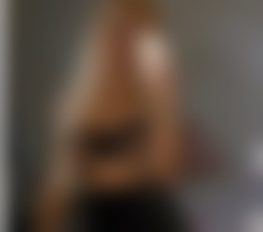  Escorts & Erotic Massage Milton Keynes City Centre Milton Keynes - Photos for Kim”Hi, I'm a sweet party girl, just a call away. ❤️