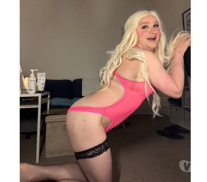 Trans Kensal Rise Station North West London - Photos for Polish TV 💖 meets 💘 videos 🎥