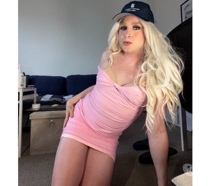 Trans Kensal Rise Station North West London - Photos for Polish TV 💖 meets 💘 videos 🎥